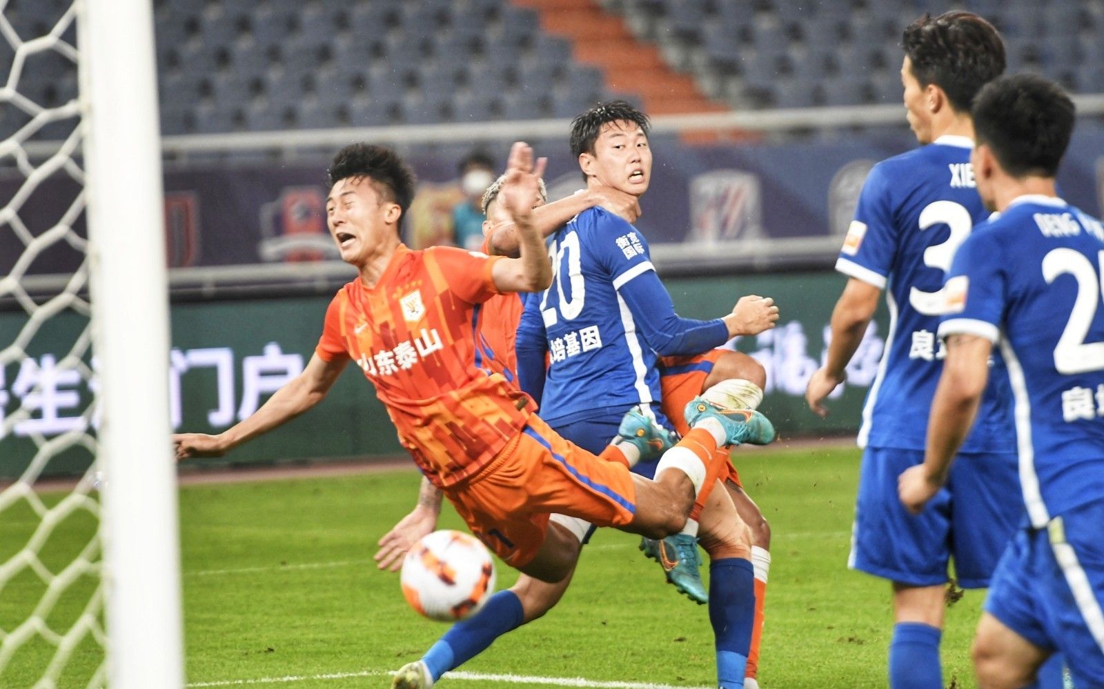 科尔：关于库明加被DNP的沟通内容和他的反应我会保密（科尔：不会公开关于库明加DNP的沟通细节与他的反应）