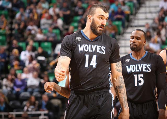 NBA明星球员换队动态（NBA巨星转会最新速递）