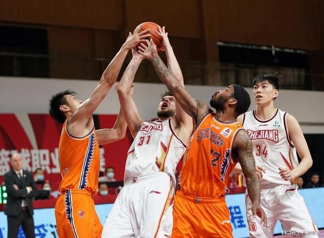 2025年至今全球最畅销的足球球衣：亚马尔居首，梅西第二（2025年迄今全球足球球衣销量榜：亚马尔称冠，梅西位列第二）