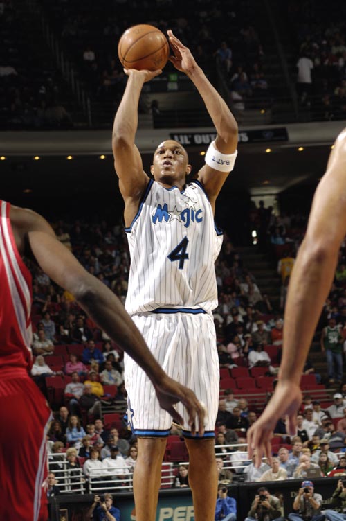 AC米兰中场拉比奥在接受《米兰体育报》采访时谈到...（AC米兰中场拉比奥接受《米兰体育报》专访：谈及…）