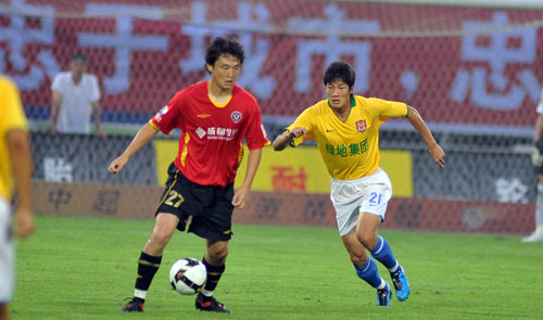 侵略性十足！萨姆纳2战累计25次罚球，接近占据得分50%（侵略性拉满！萨姆纳两战合计25次罚球，得分近半靠罚球）