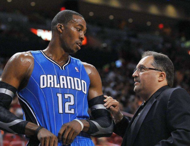 小贾巴里发挥神勇，底角三分球一箭穿心（小贾巴里大显神威，底角三分一剑封喉）