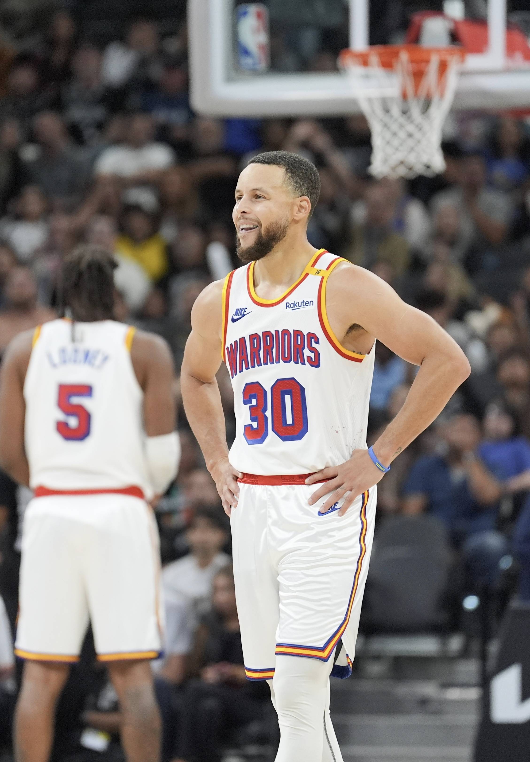 U17世界杯：奥地利1-0日本挺进四强，莫泽破门，德希什库失点（U17世界杯：奥地利1-0力克日本闯入四强，莫泽制胜，德希什库点球失手）