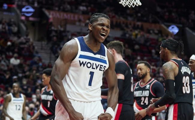 跟队记者：VAR竟然认为米兰对阵帕尔马时的点球是萨56的犯规（随队记者：VAR竟认定米兰战帕尔马的点球源于萨勒马科尔斯犯规）