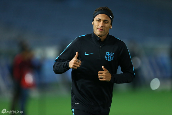 半场战报：莱切0-0维罗纳（半场比分：莱切与维罗纳互交白卷）