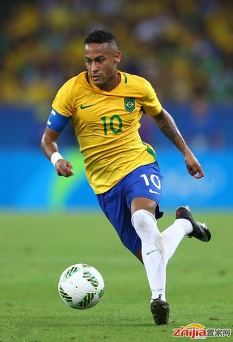 NBA季后赛焦点球员表现回顾（NBA季后赛核心球员表现盘点）