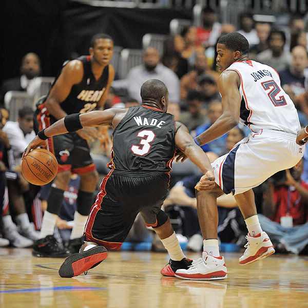 AL官方：Flandre、Tarzan、Shanks、Hope、Kael全员留队（AL官宣：Flandre、Tarzan、Shanks、Hope、Kael悉数留队）