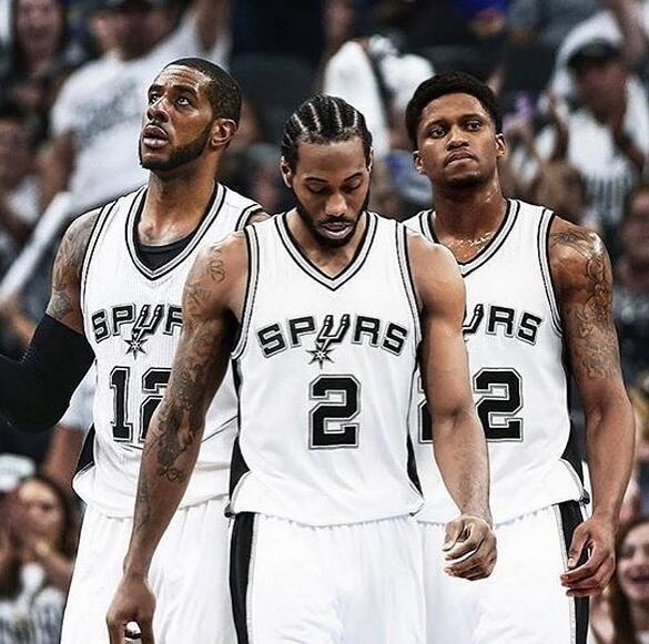 慕尼黑1860主席曾抱怨海纳未认出自己，拜仁球迷拉横幅回怼（曾抱怨海纳不认识自己，慕尼黑1860主席遭拜仁球迷横幅回击）