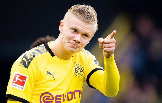 李帅与海港球迷同庆：尊敬的四星球迷，冠军是我们一起拿到的（李帅与海港球迷同庆：致敬四星球迷，冠军属于我们所有人）