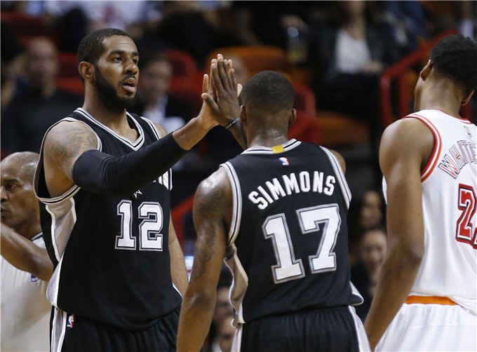 伊劳拉：曼联已经签下了很好的球员，我们现在与曼联差距很大（伊劳拉：曼联引援出色，我们与他们差距很大）