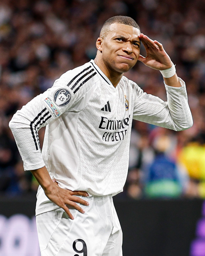 1平4负，拜仁近5次欧冠对阵卫冕冠军未尝胜绩（欧冠近5战卫冕冠军，拜仁1平4负仍无胜）