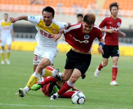 布朗：球队在二三节没发挥应有水准，绿军替补阵容产生大影响（布朗：球队二三节表现不达标，绿军替补成关键因素）